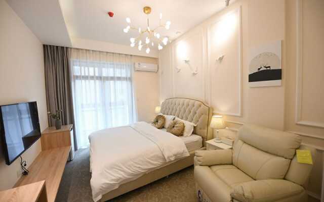 Miwei Light Luxury Aparthotel