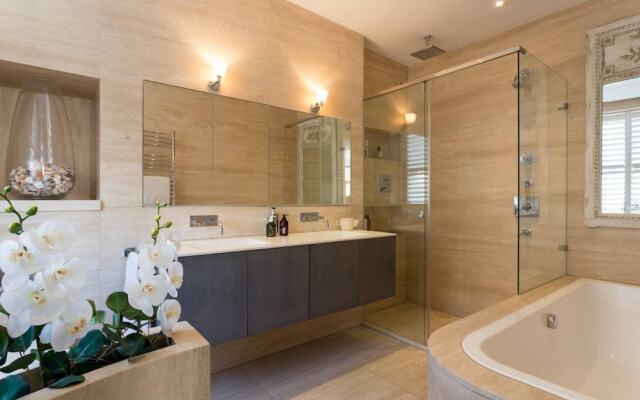 Spectacular Unique 4bed House in Pimlico