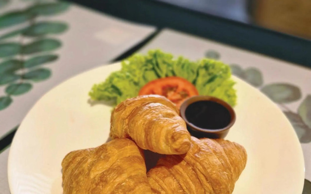 Dreamscape Apartment @ Golden Hills