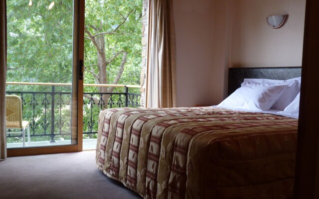 Mountain Rose Garden Hotel