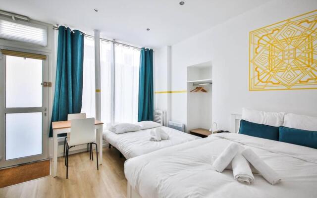 cosy independant studio proche gare et jardin