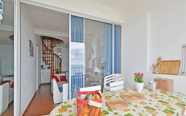 City-centered Comfort in Agde