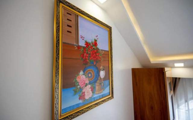 La Fleur Premium Central Apartment