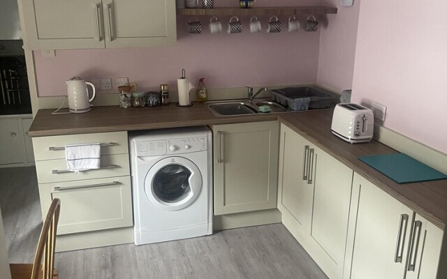 Sleeps 14 Cardiff City Centre