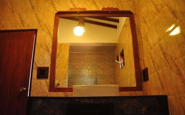 Asantha Guest House