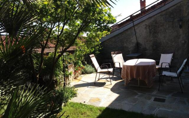 Garden Apartment