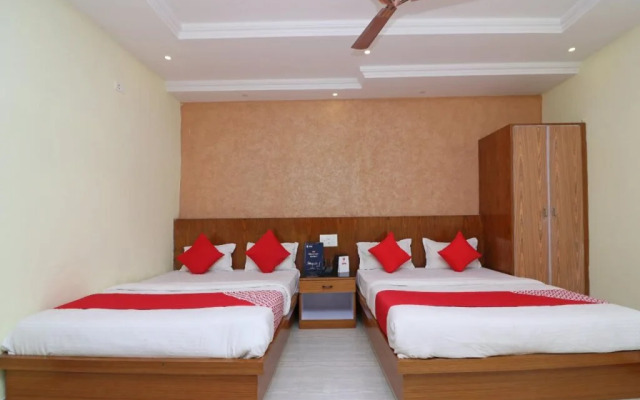 OYO 16395 Hotel G K Palace