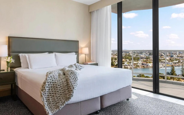 Oaks Gold Coast Hotel