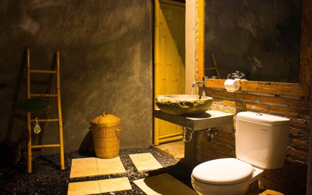 Hide Tumbuk Bamboo by Atharva Bali