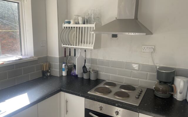 Beautiful one bed Apartment in Cardiff Good Links