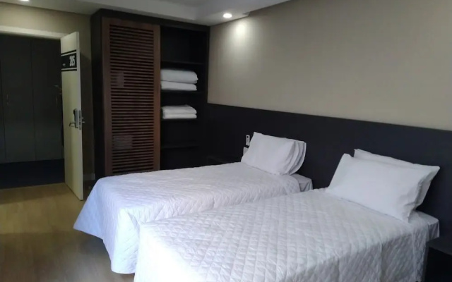 M. Tower Hotel