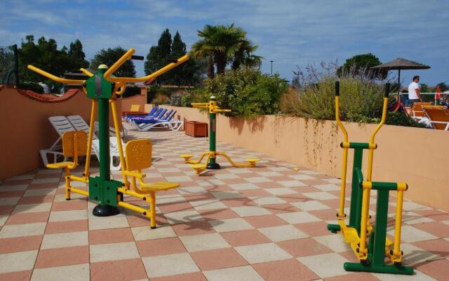 Camping Le Puits Rochais ****