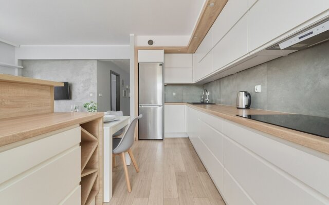 Family Apartment With AC by Renters