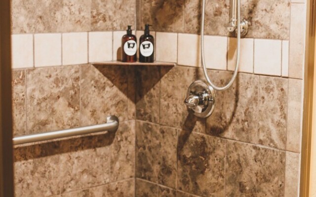 The Miner's Boutique Hotel