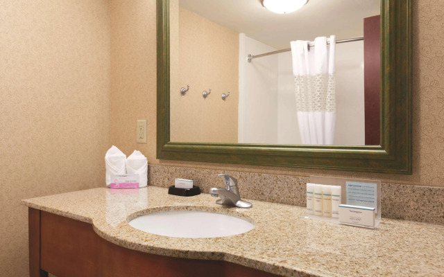 Hampton Inn & Suites Greenfield