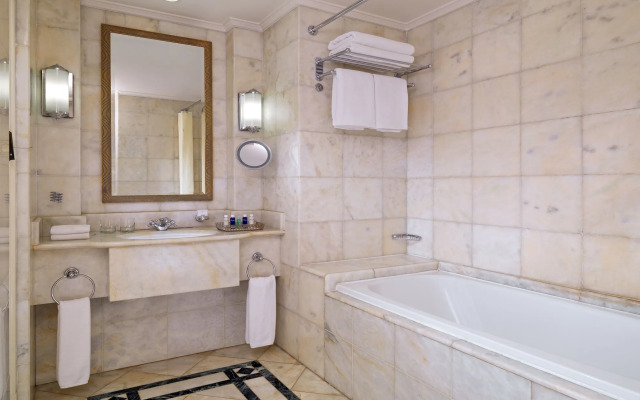 Sheraton Addis, a Luxury Collection Hotel, Addis Ababa