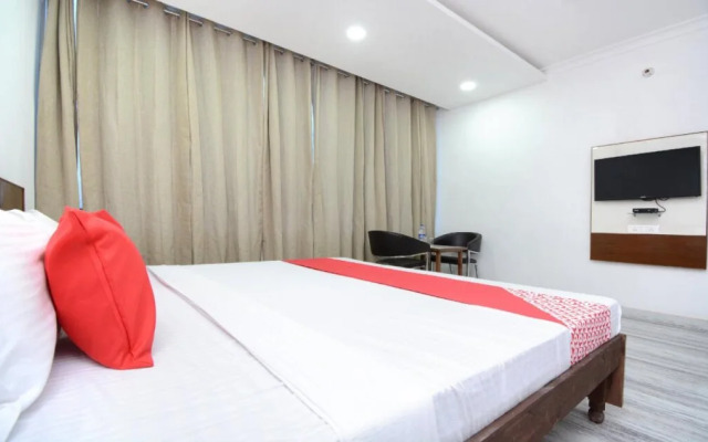Hotel Mm Crown By OYO Rooms