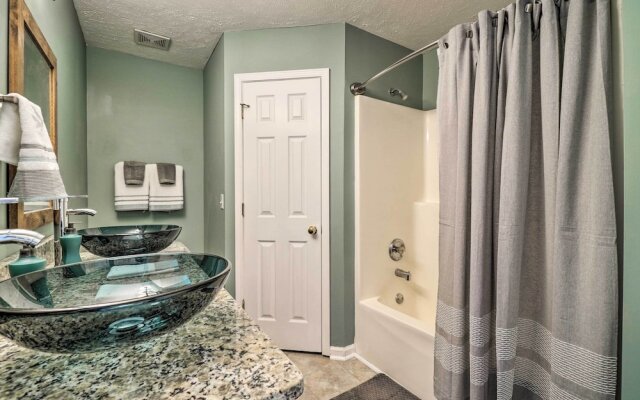 Suburban Getaway w/ Game Room, 19 Mi to Nashville!