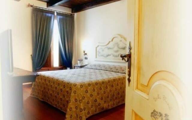 Archi Del Sole & San Rocco