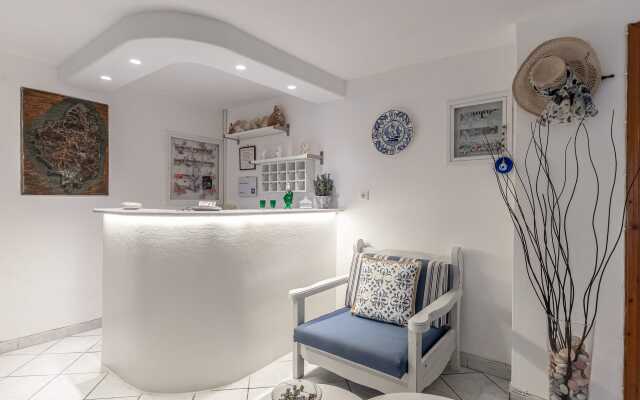 Zanneta Apartments & Suites