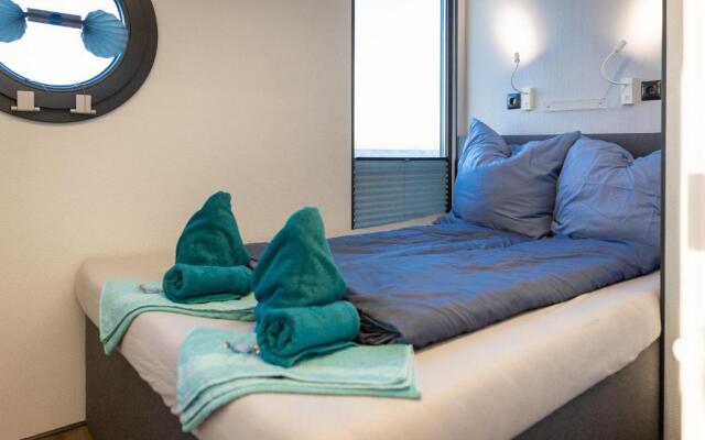 exclusives Hausboot "Oma Ella"