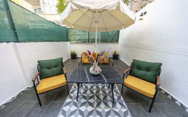 Hexa Suites Hotel