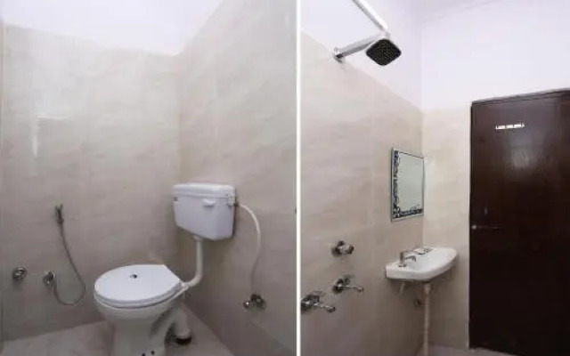 Hotel Venus by OYO Rooms