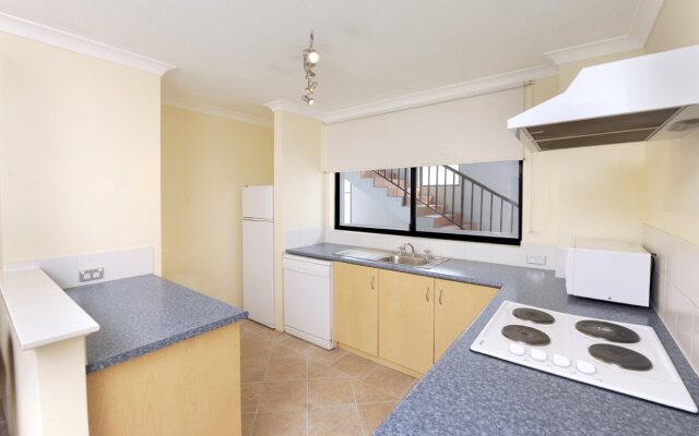 Lodestar Waterside Apartments