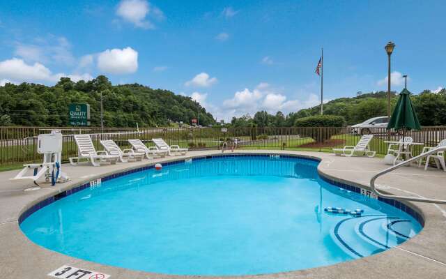 Quality Inn & Suites Mt Chalet