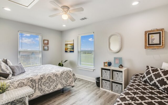 Blue Dolphin 4 Bedroom Home