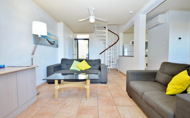 Riverview Holiday Apartment Unit 9 - Kalbarri WA