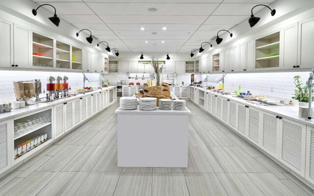 DoubleTree by Hilton Edmonton Downtown