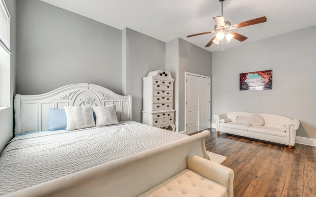 Downtown Richmond Retreat Near Financial District