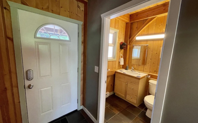 Best Coast Cabin