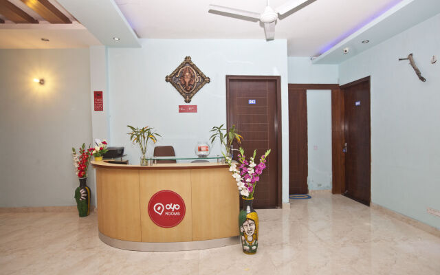 OYO Rooms Huda City Center Market District