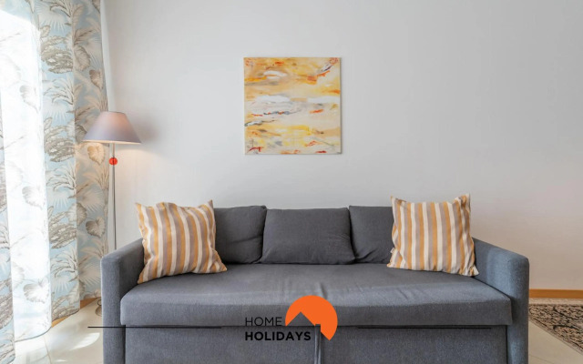 #004 Amazing T2 with seaview and pool 900m beach