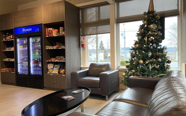 Super 8 by Wyndham Courtenay