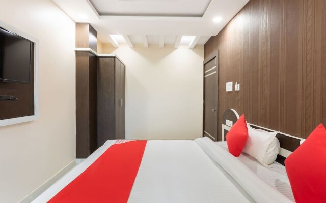 Oyo 29920 Hotel Rk Palace