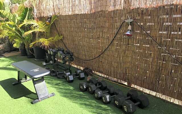 Banana Bungalow West Hollywood Hotel & Hostel