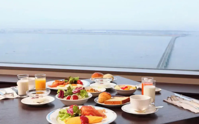 Odysis Suites Osaka Airport Hotel