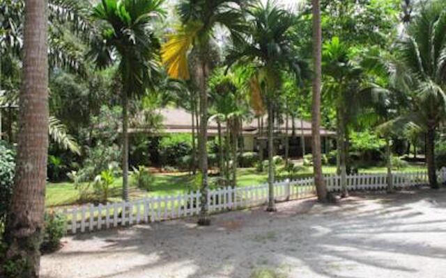 Pakmeng Resort