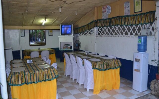 Velis Inn