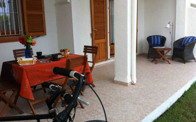 Apartment near the beach, with garden in Denia