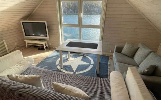 6-person Holiday Home Rubbestadneset