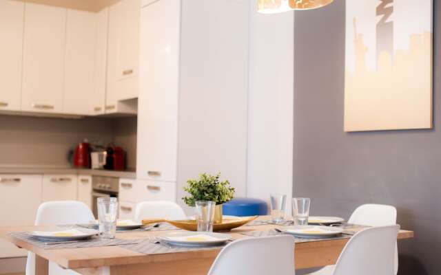 Budapest Easy Flat - Penthouse Basilica