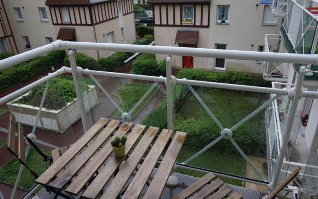 Appartement Merville-Franceville-Plage, 3 pièces, 6 personnes - FR-1-465-9