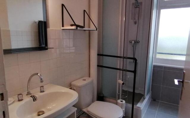 Joli F2 en face de la gare de Paray-le-Monial