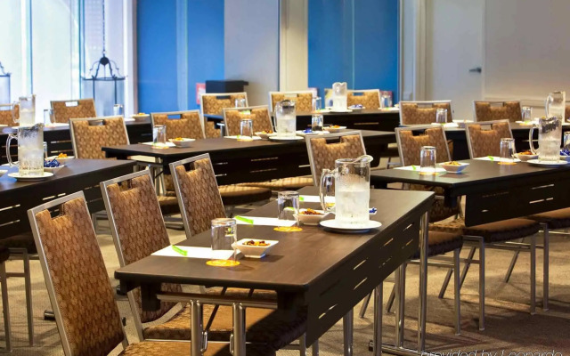 Cairns Harbourside Hotel