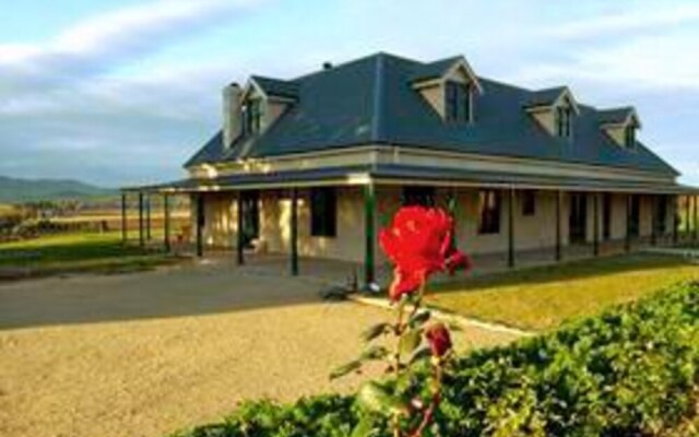 Abbotsford Country House