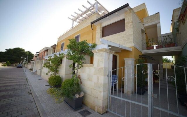 Toto Residence